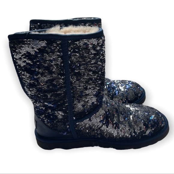 UGG seguined Classic Short boots Size: 8 - Picture 3 of 9